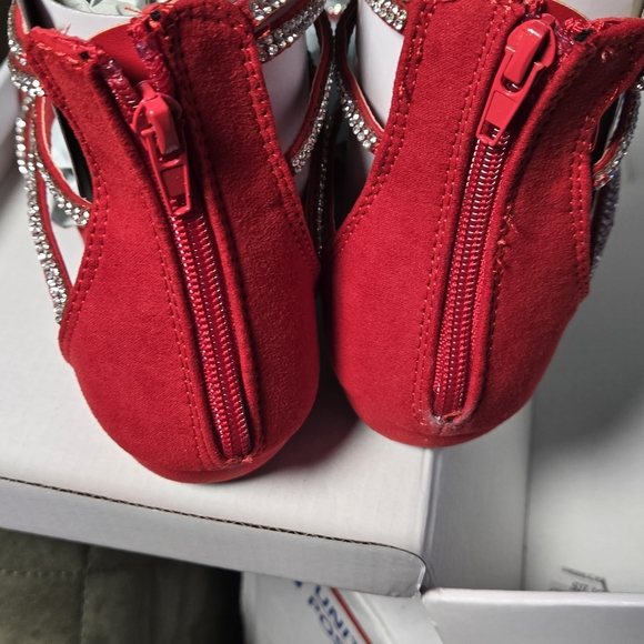 Dream Pairs Red Rhinestone Sandals - Picture 5 of 7